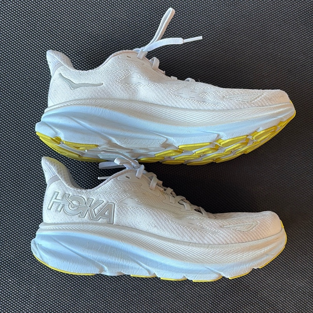 Women’s Hoka Clifton 9